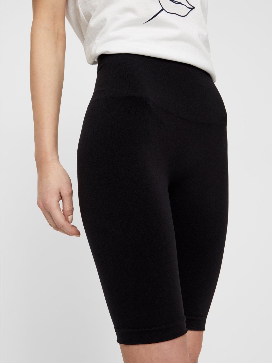 PCIMAGINE Shorts - black - VERO MODA & VILA Bergvik